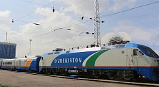 Движение железнодорожных поездов между Узбекистаном и Россией приостановлено из-за взрывов в Арыси